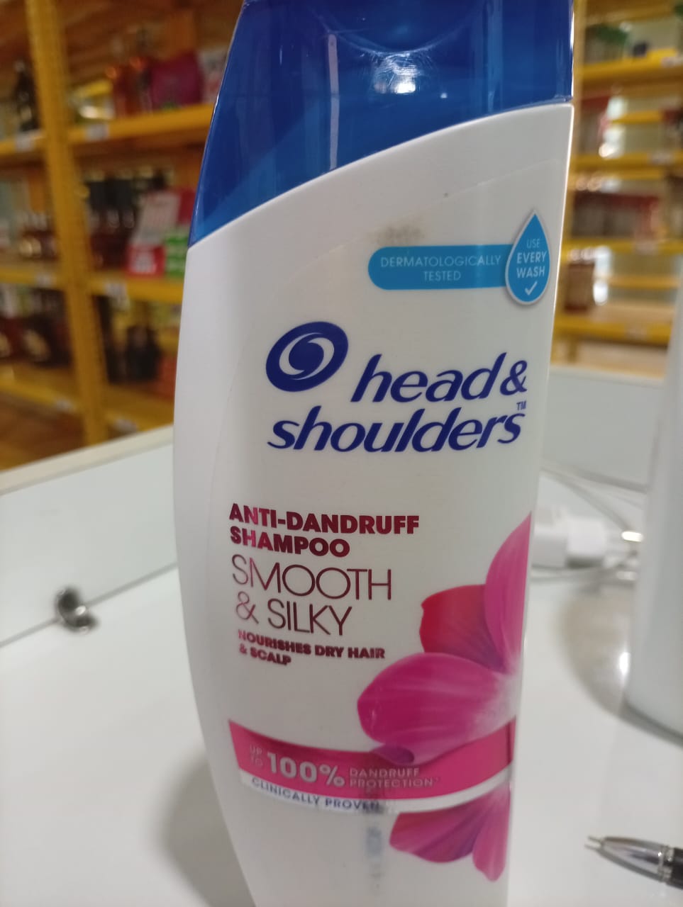 Head & Shoulder Smooth & Silky Shampoo 340mL MRP 580
