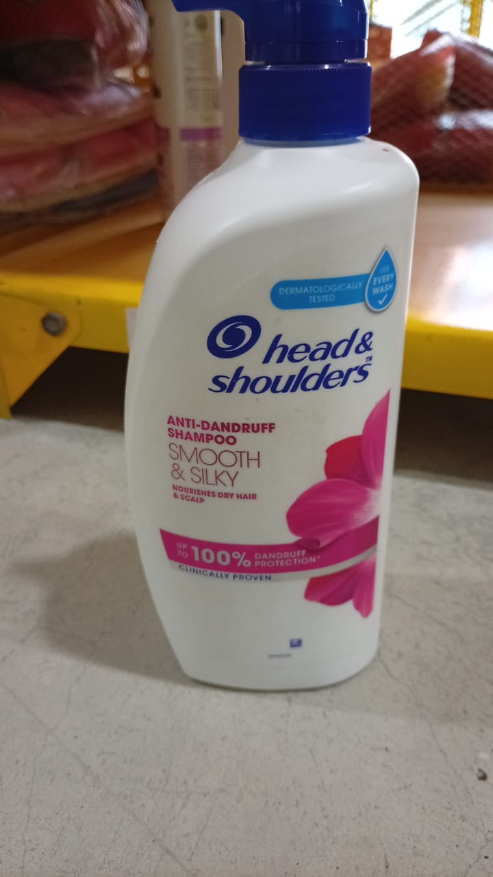 Head & Shoulder Silky Smooth Shampoo 650mL MRP 849